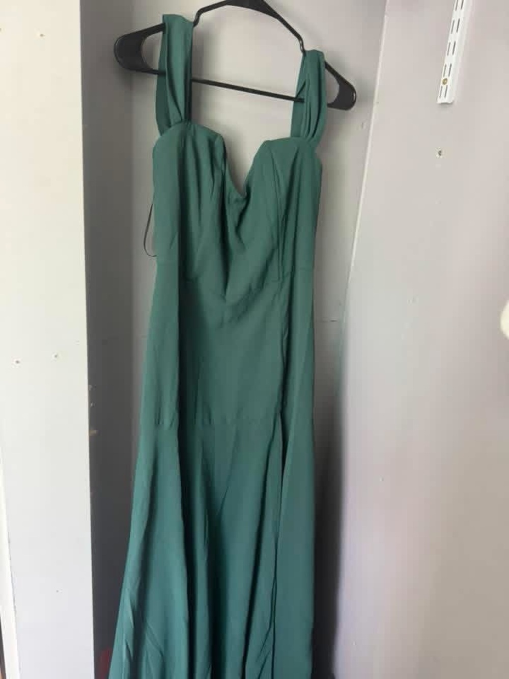 Elegant Forest Green Sleeveless Maxi Dress